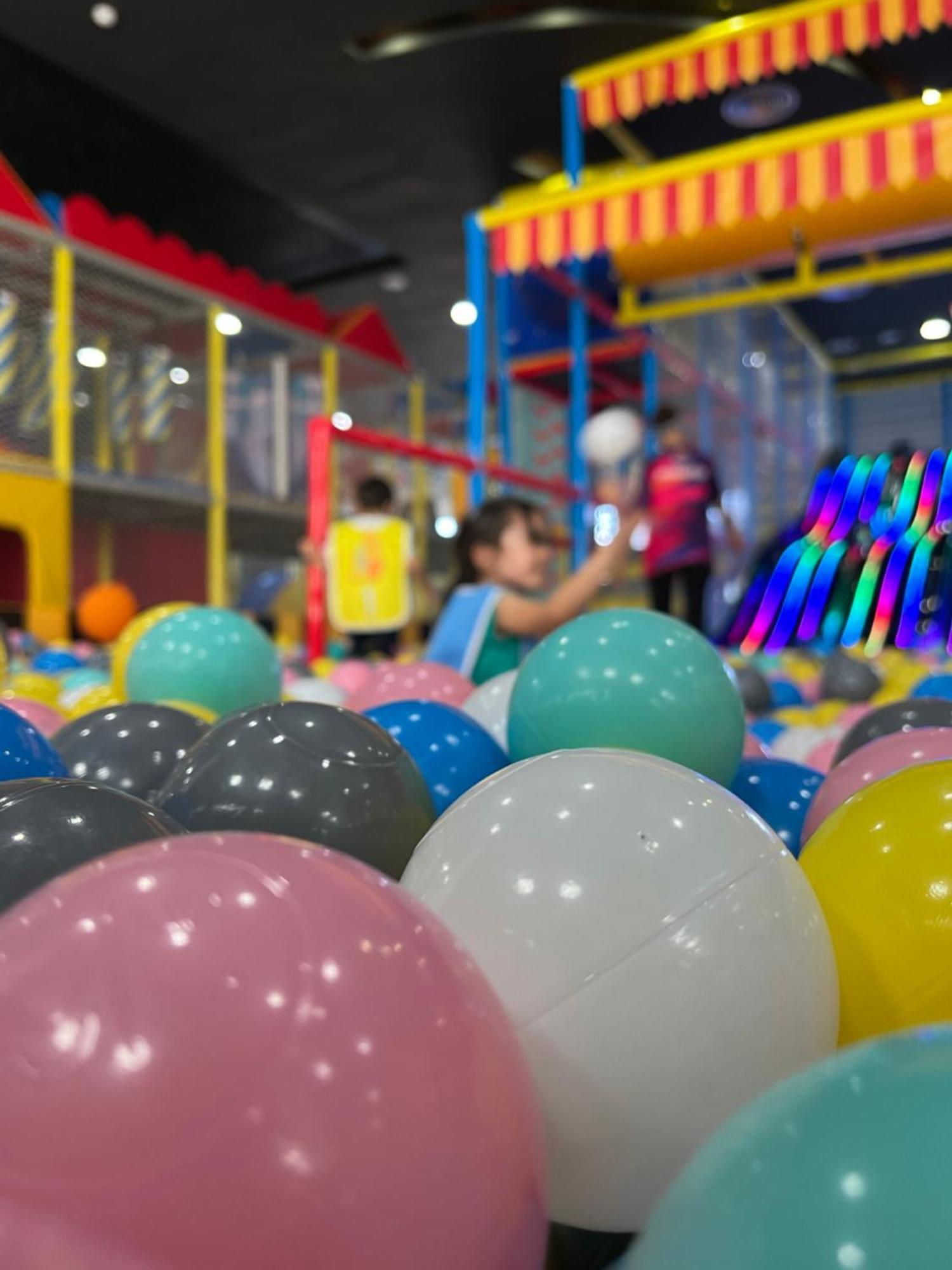 Waves Aqua Resort Кенитра Экстерьер фото Ball pit